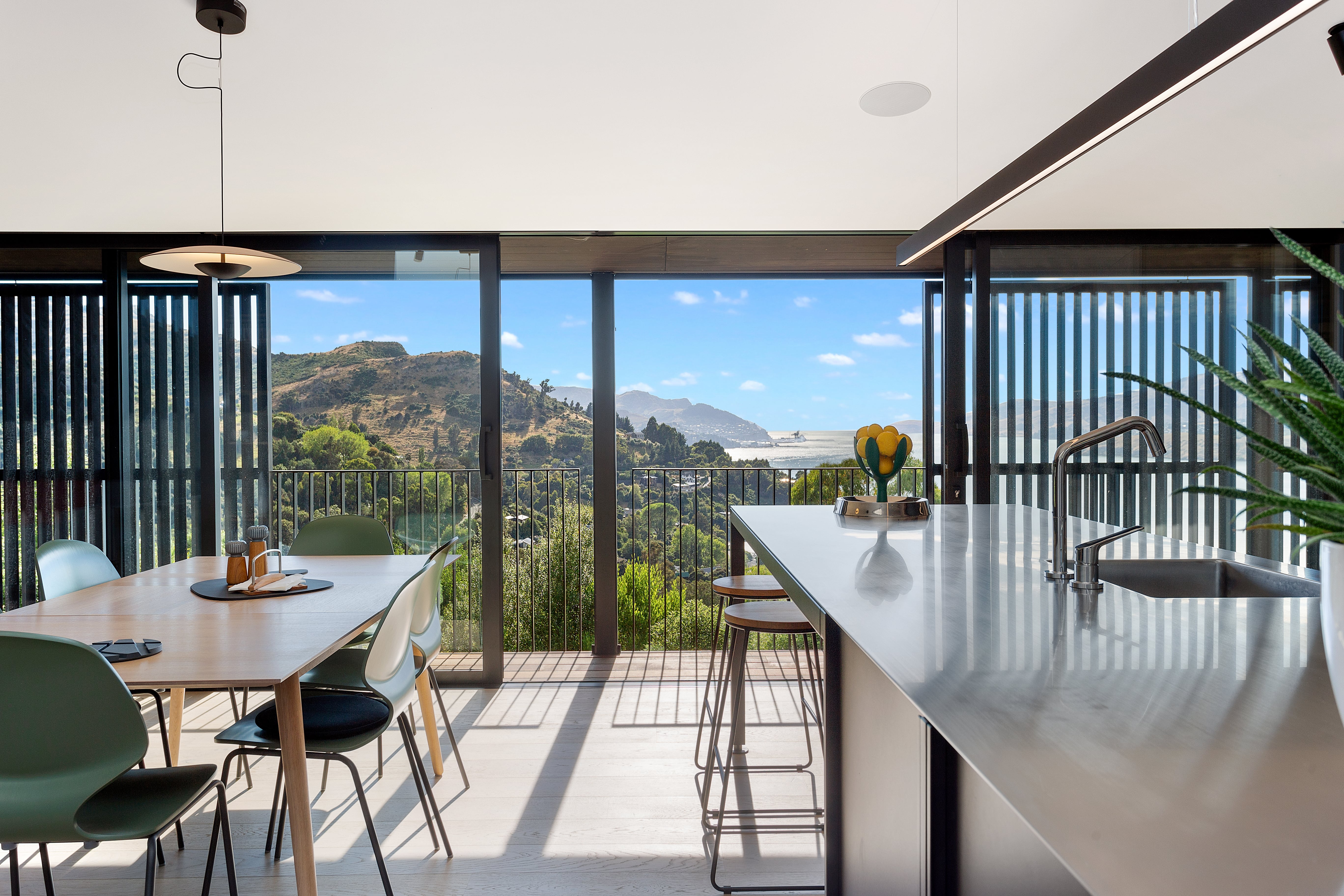 Fleetwood Construction – Architectural Hill Build – Governors Bay III 13